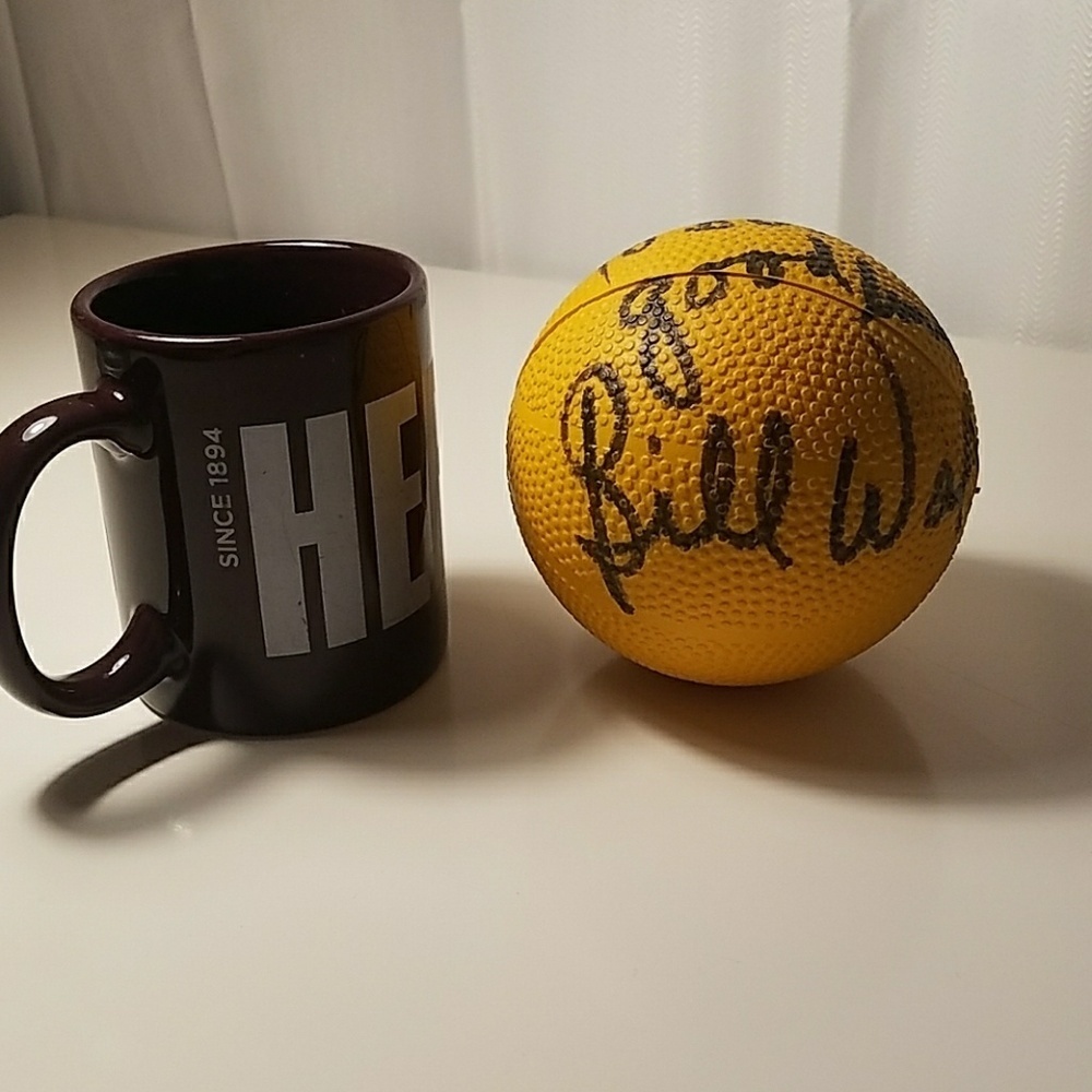 Signed Bill Walton Ball - Picture 5 of 6